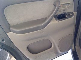 2005 TOYOTA SEQUOIA, GRAY, SR5, 4.7L, AT, AT.  Z25978